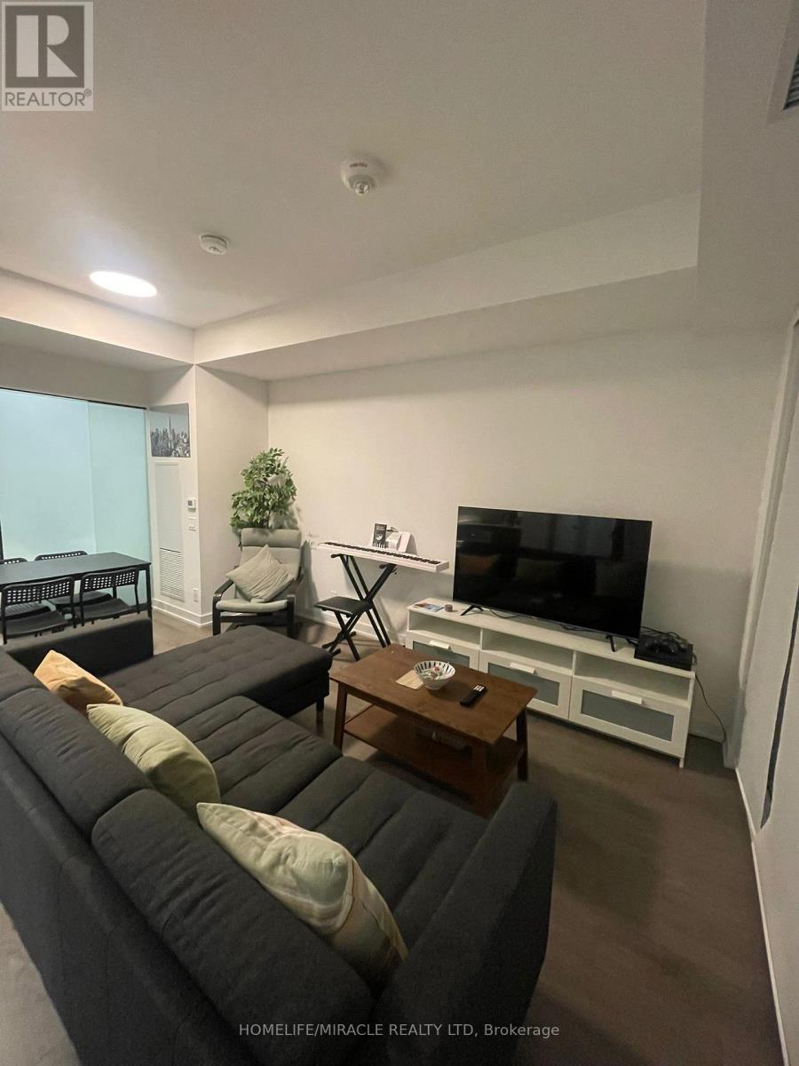 1306 - 108 Peter Street, Toronto, Ontario  M5V 0W2 - Photo 4 - C12766776