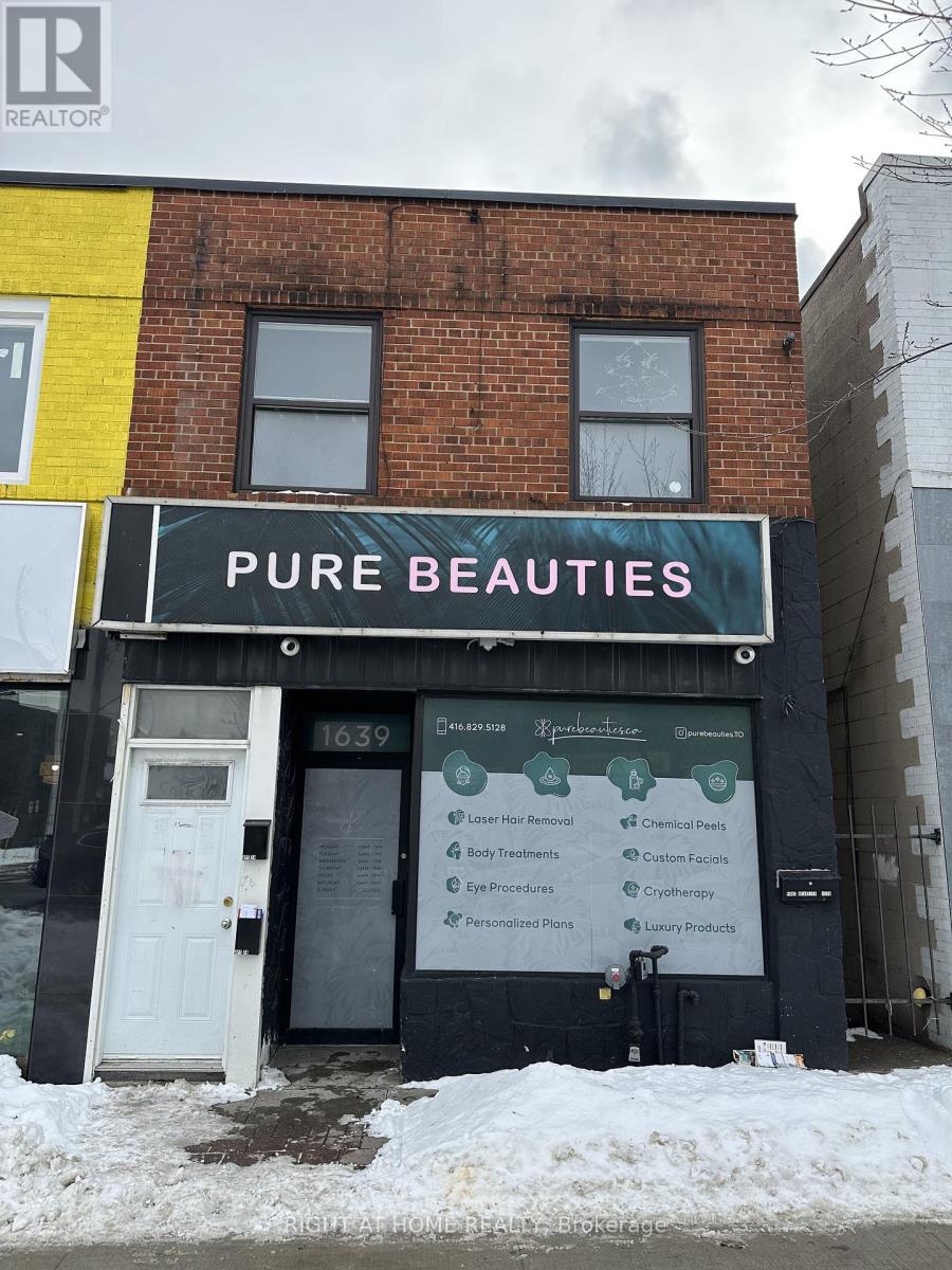 1639 EGLINTON AVENUE W, Toronto (Oakwood Village)