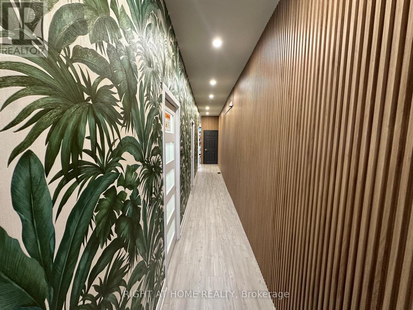 1639 Eglinton Avenue W, Toronto, Ontario  M6E 2H1 - Photo 8 - C12766788