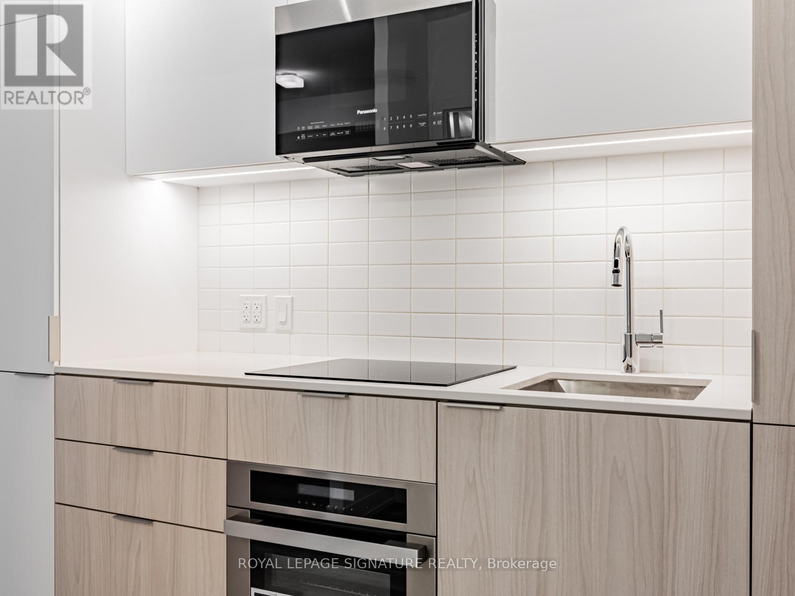 Lph-01 - 28 Eastern Avenue, Toronto, Ontario  M6C 2C5 - Photo 10 - C12766796