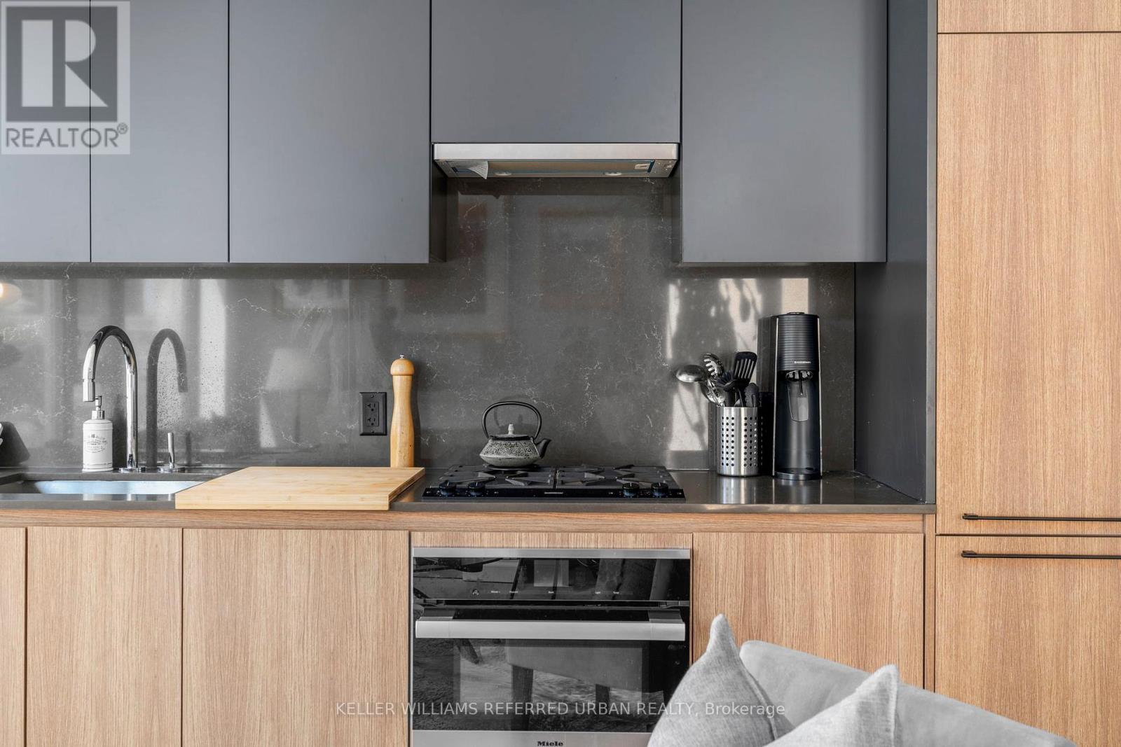 402 - 81 Wellesley Street E, Toronto, Ontario  M4Y 0C5 - Photo 28 - C12766846