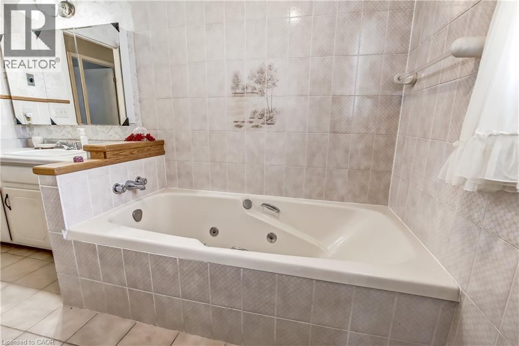 13 Churchill Circle, Simcoe, Ontario  N3Y 4Z4 - Photo 14 - 40802394