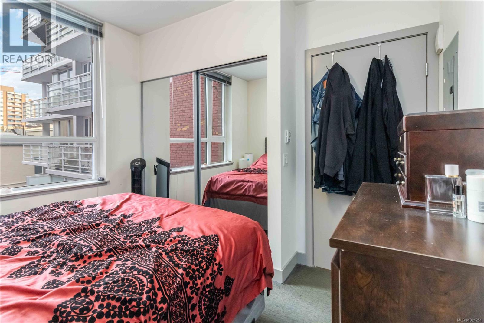 306 834 Johnson St, Victoria, British Columbia  V8W 1N3 - Photo 14 - 1024254