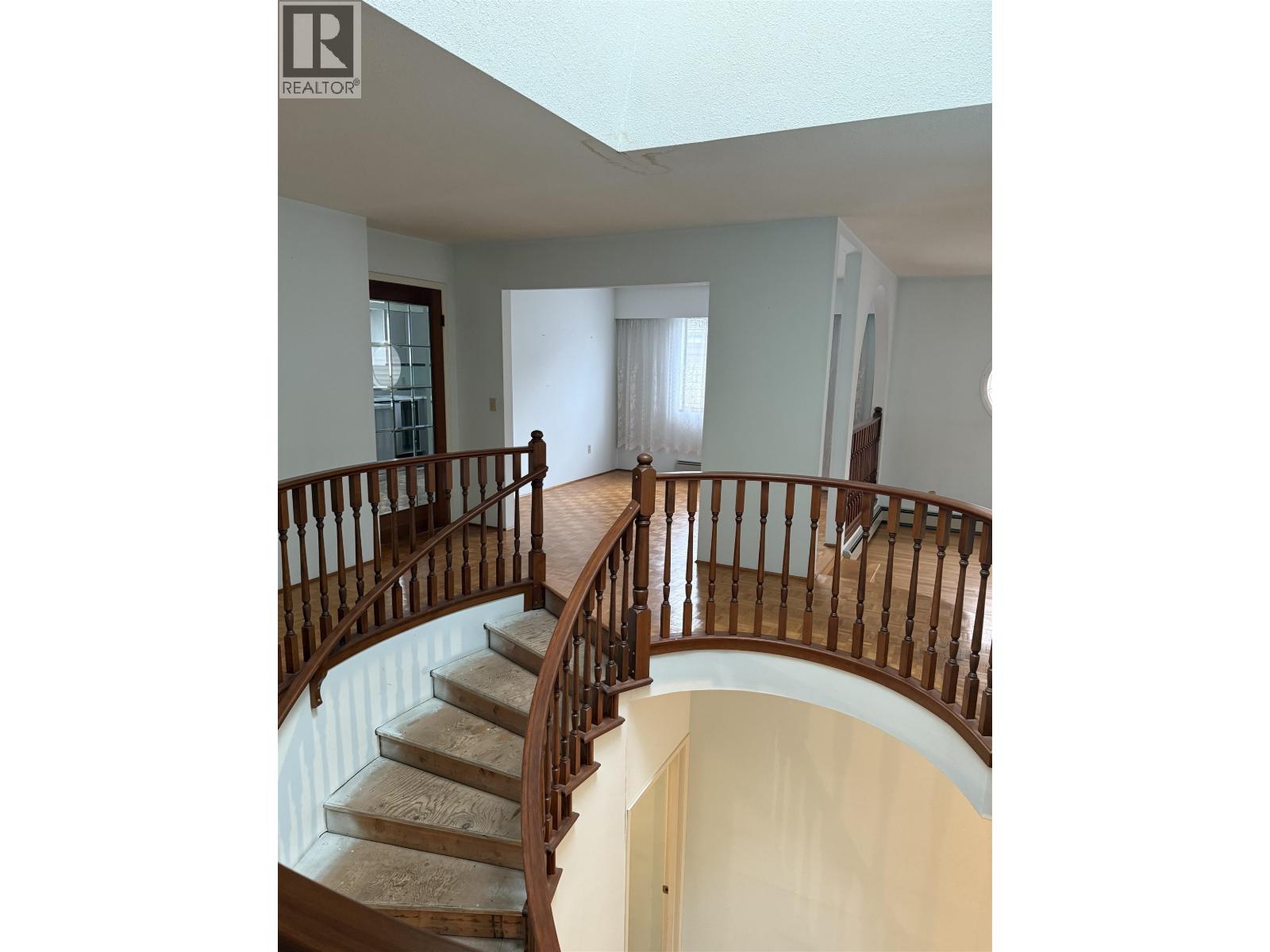 5652 Lancaster Street, Vancouver, British Columbia  V5R 4A5 - Photo 8 - R3087234