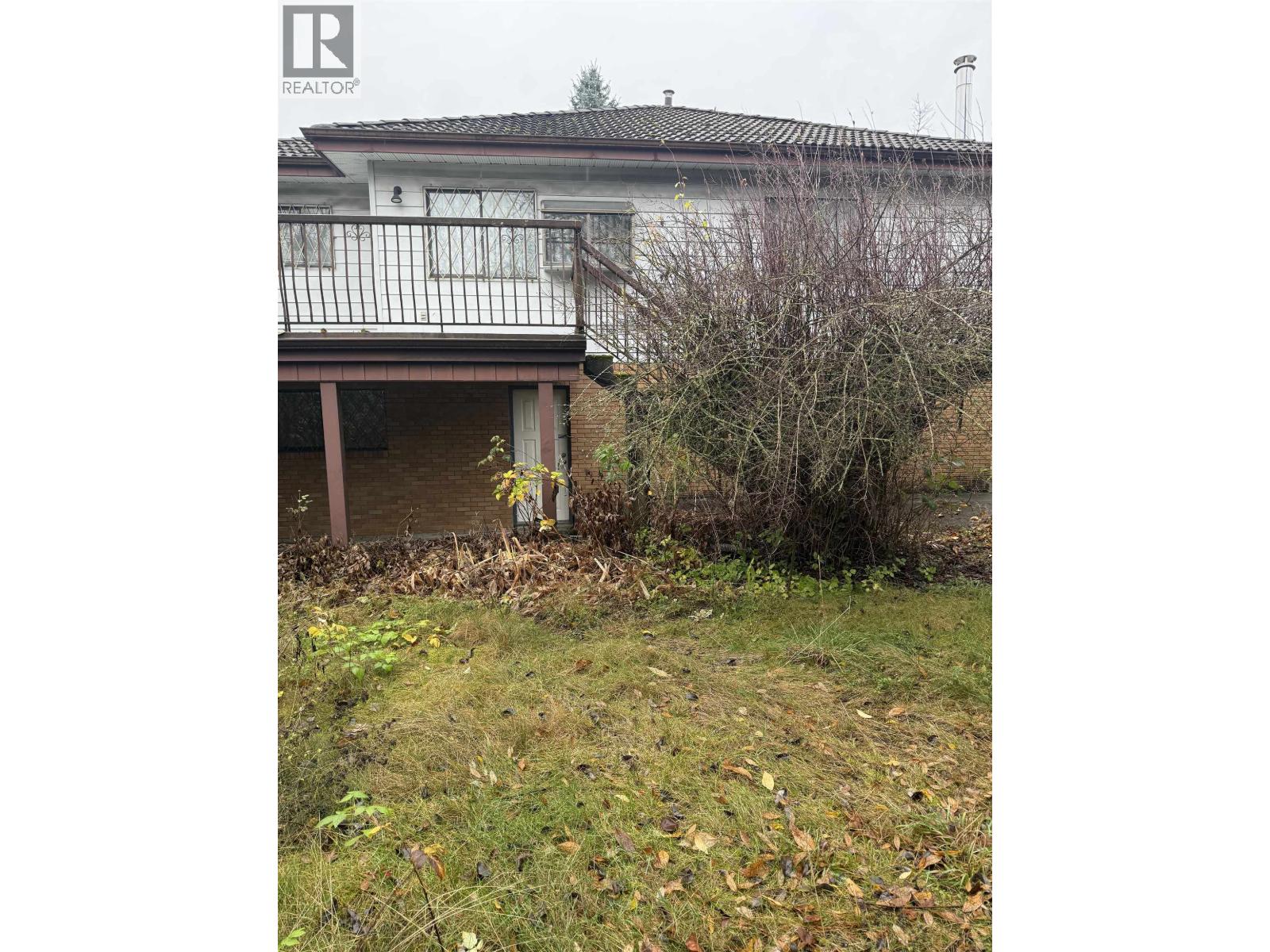5652 Lancaster Street, Vancouver, British Columbia  V5R 4A5 - Photo 2 - R3087234