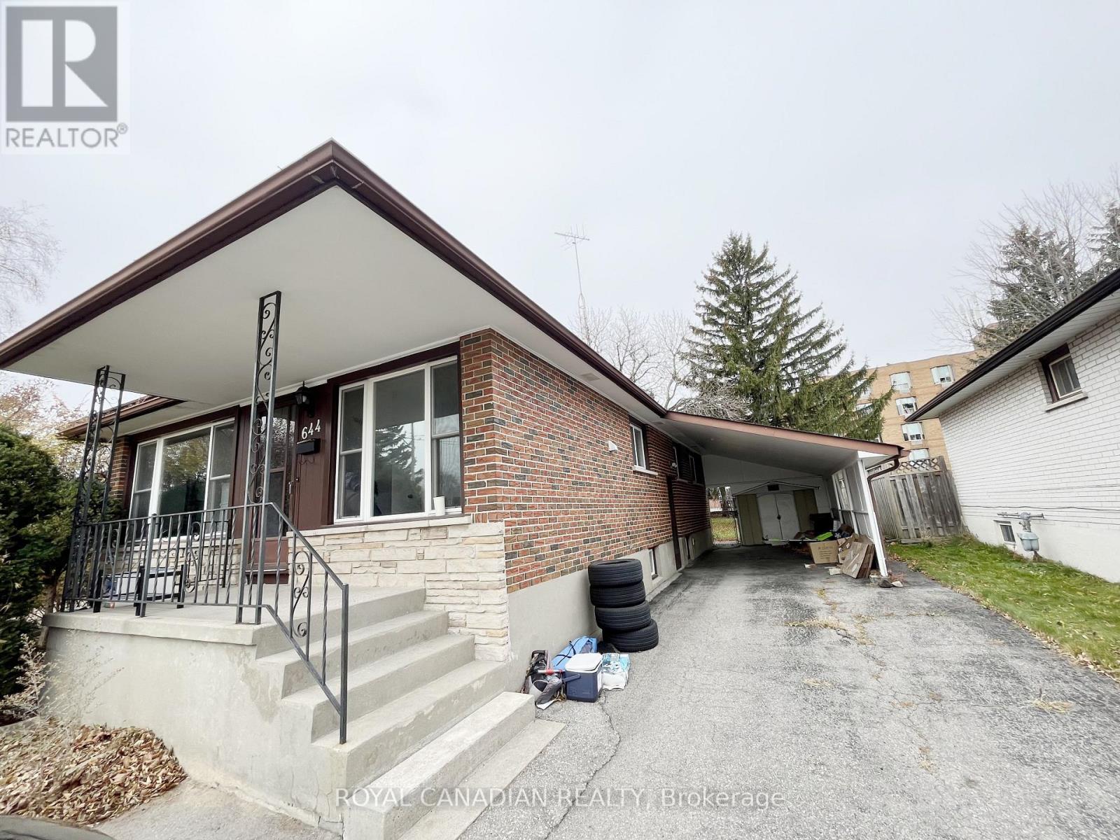 BSMT - 644 ATHOL STREET E, Oshawa, Ontario