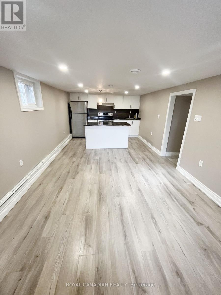 Bsmt - 644 Athol Street E, Oshawa, Ontario  L1H 1M3 - Photo 4 - E12766774