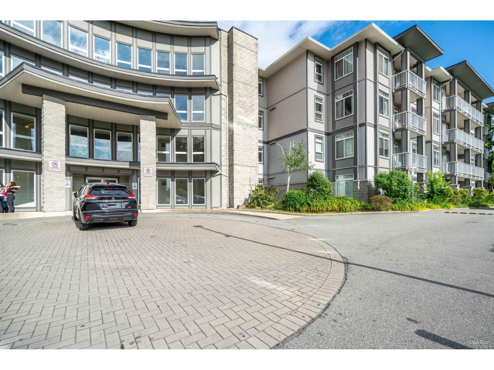 417 13277 108 Avenue, Surrey, British Columbia  V3T 0A9 - Photo 1 - R3087408