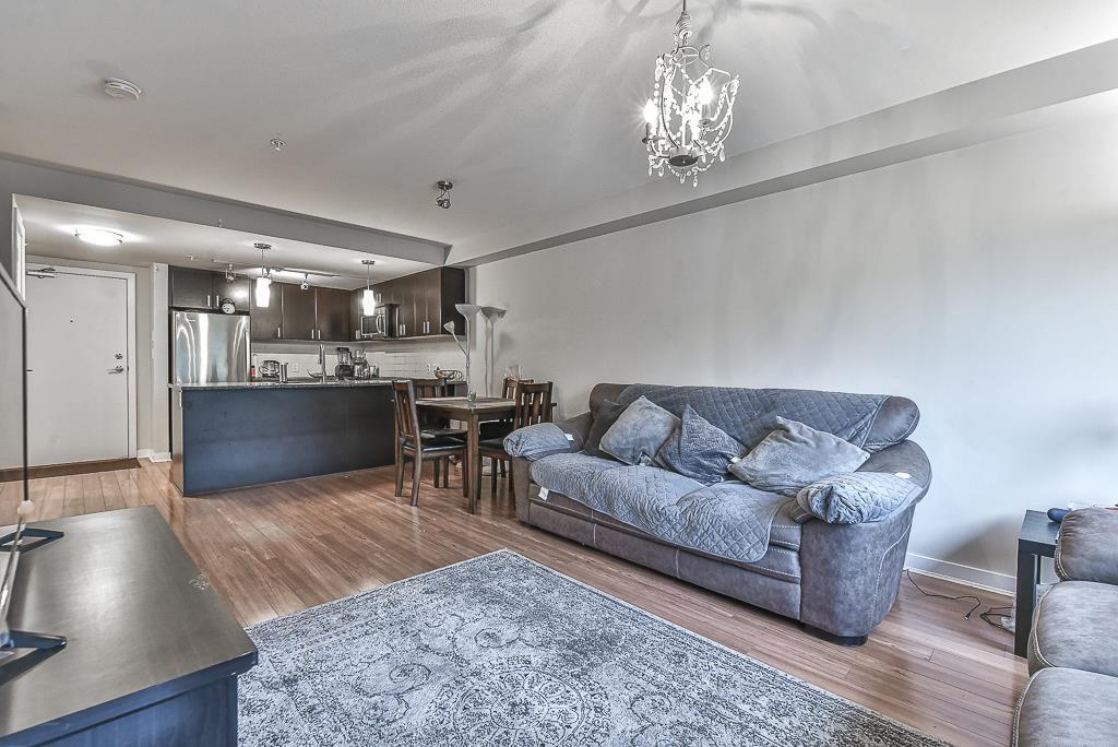 210 7511 120 Street, Delta, British Columbia  V4C 0C1 - Photo 3 - R3087425