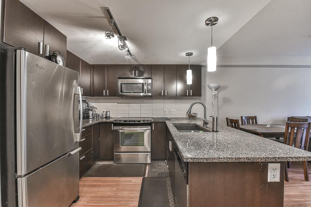 210 7511 120 Street, Delta, British Columbia  V4C 0C1 - Photo 6 - R3087425