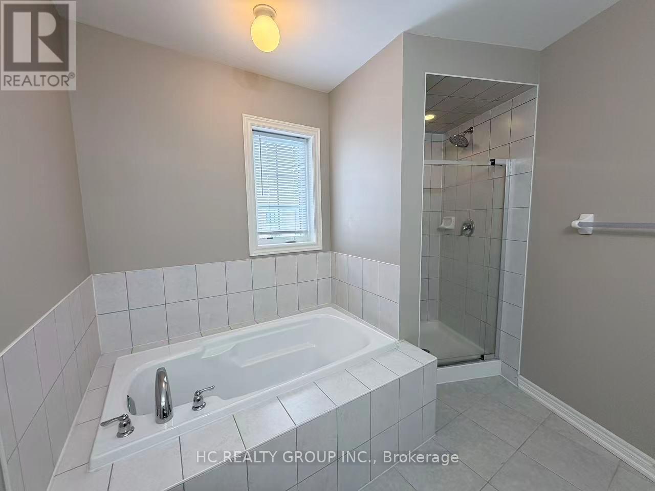 152 Roy Grove Way, Markham, Ontario  L3P 5Y7 - Photo 11 - N12766726
