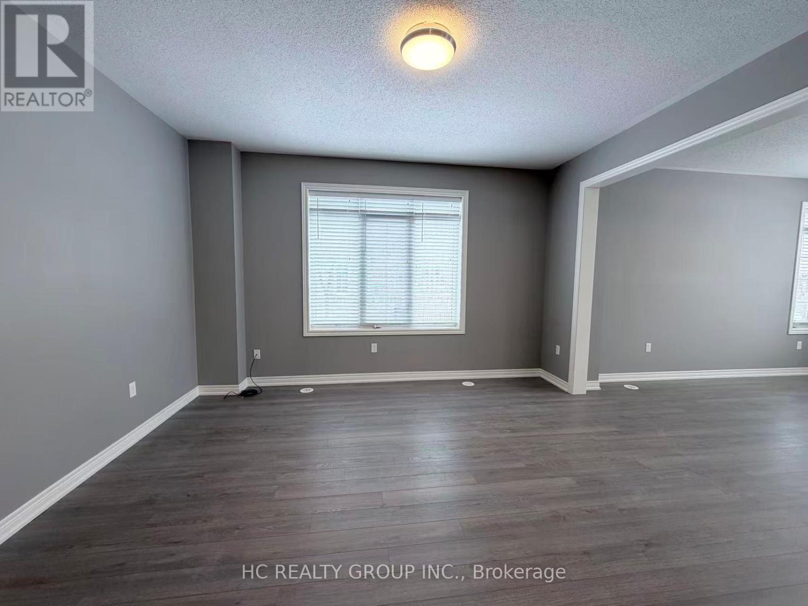 152 Roy Grove Way, Markham, Ontario  L3P 5Y7 - Photo 3 - N12766726