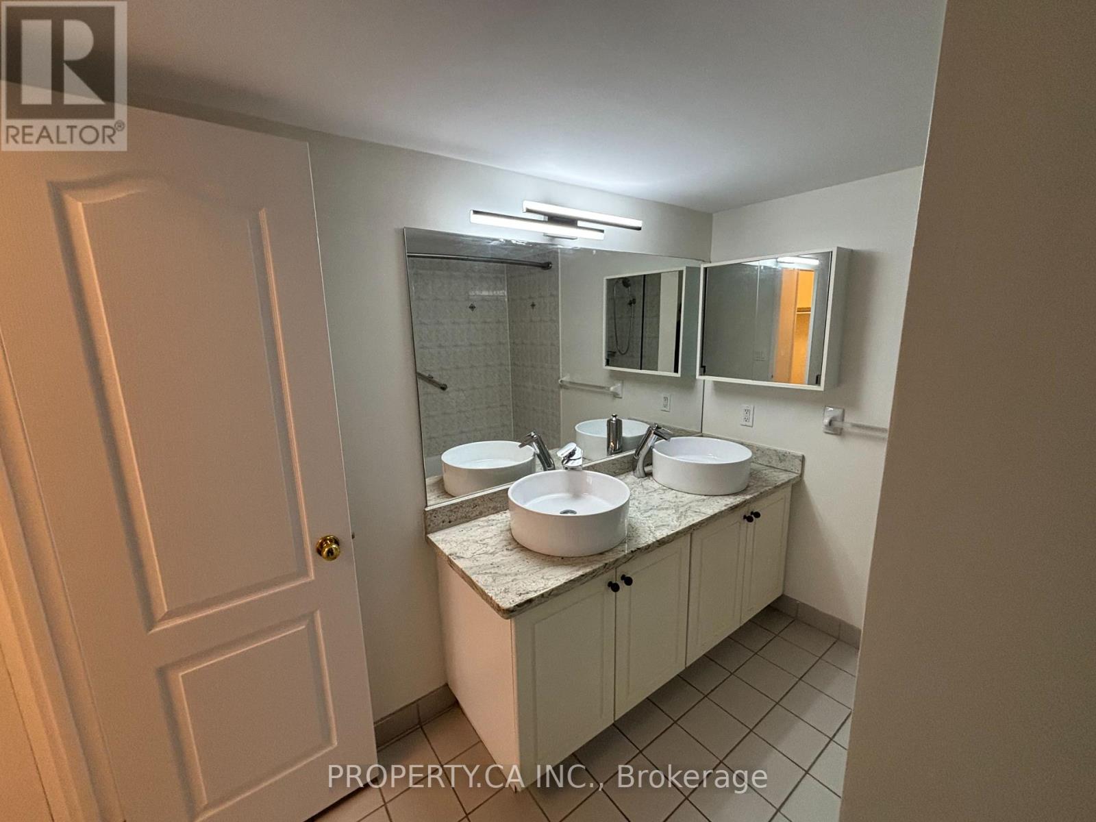 1106 - 135 Pond Drive, Markham, Ontario  L3T 7V6 - Photo 11 - N12766794