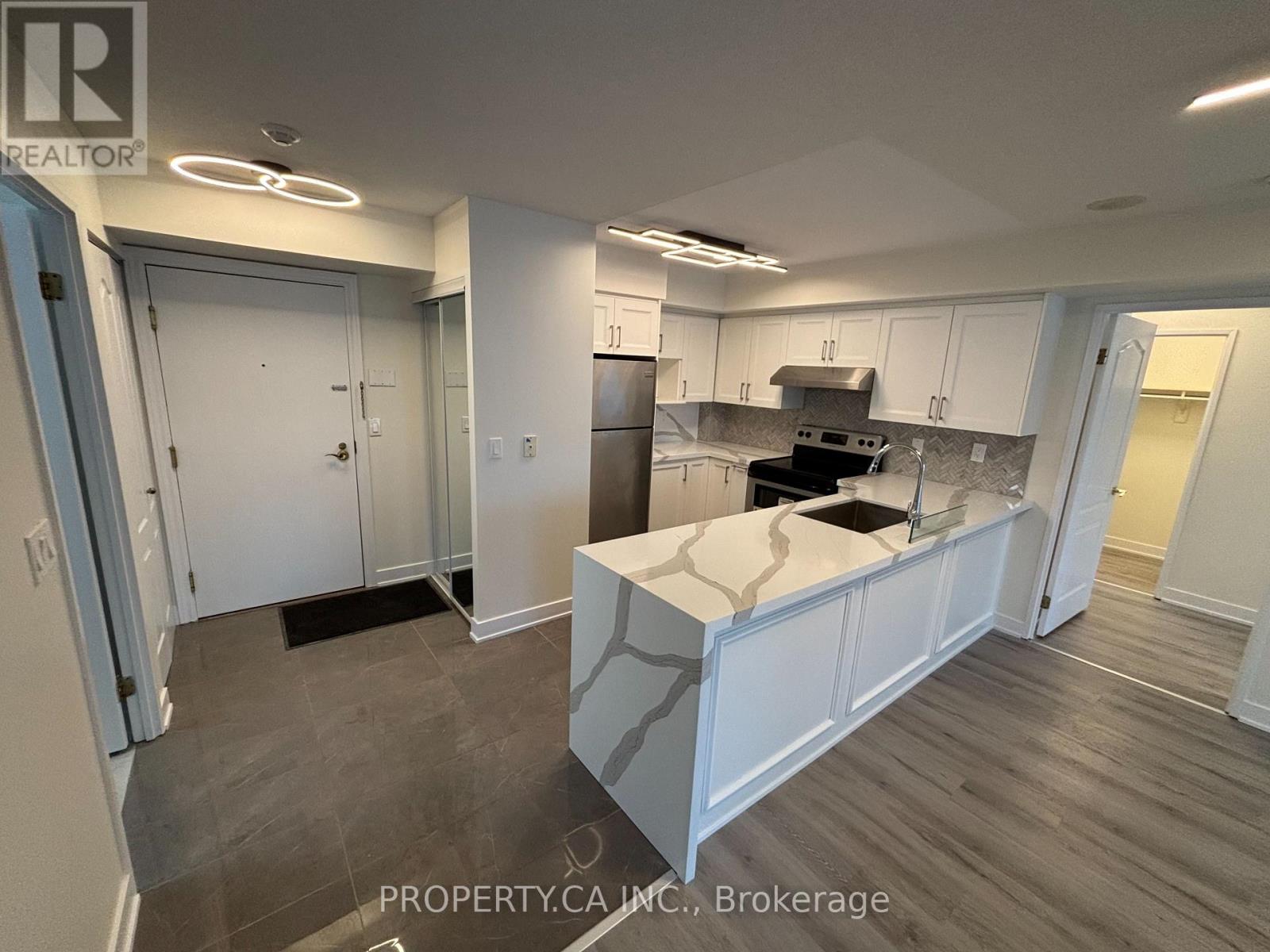 1106 - 135 Pond Drive, Markham, Ontario  L3T 7V6 - Photo 3 - N12766794