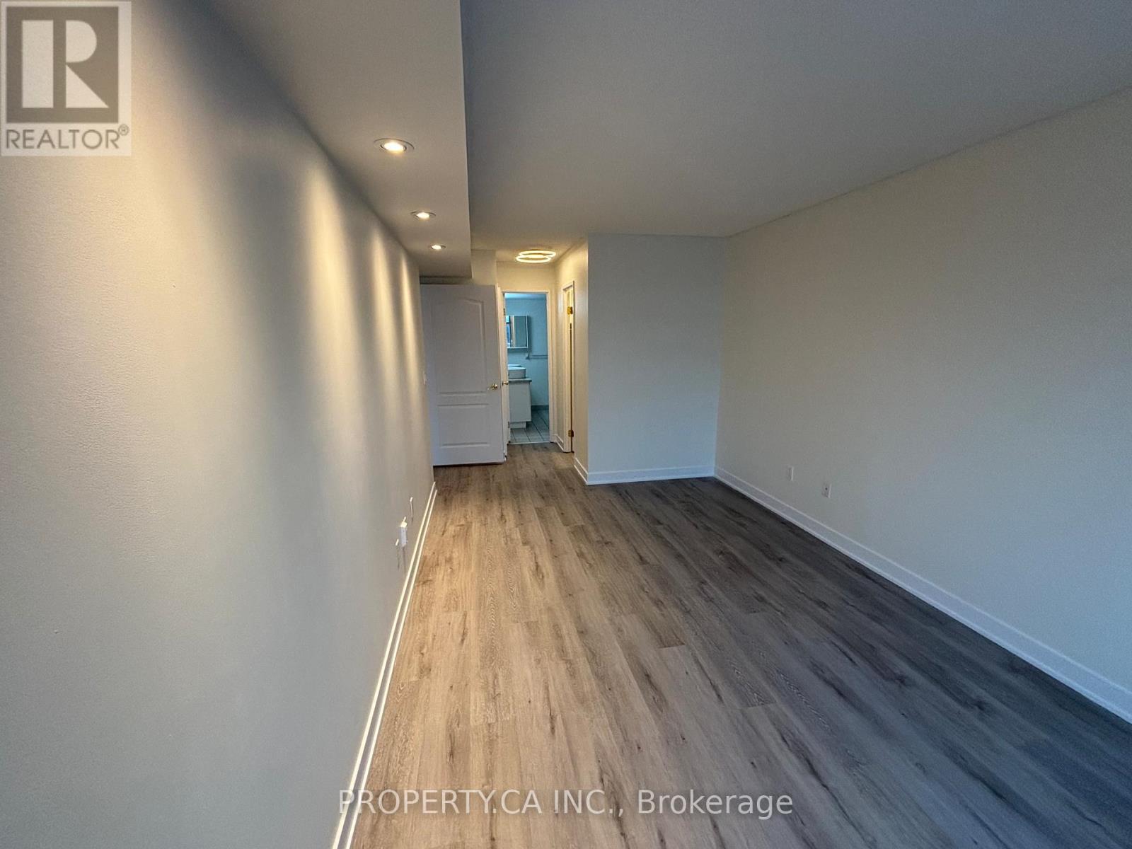 1106 - 135 Pond Drive, Markham, Ontario  L3T 7V6 - Photo 7 - N12766794