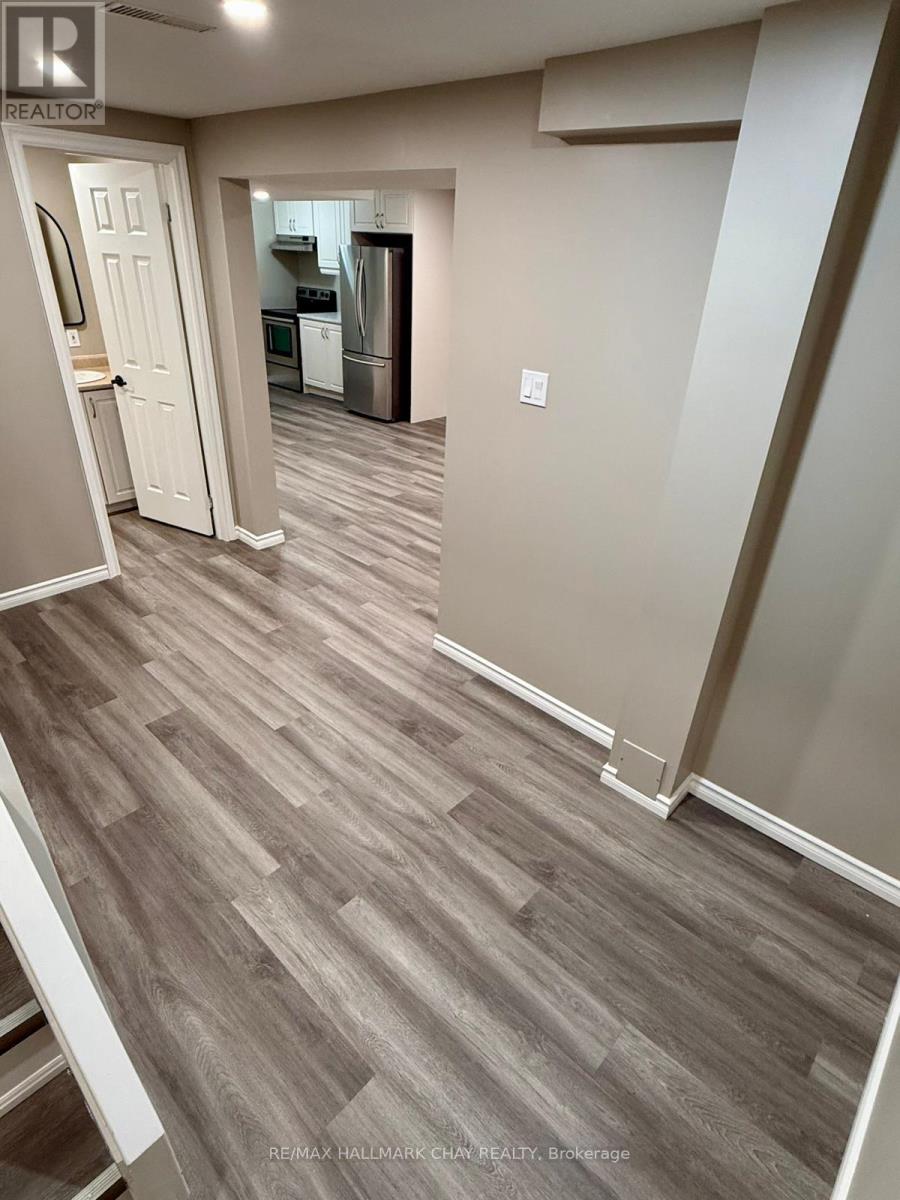 76 Marhsall Street, Barrie, Ontario  L4N 3S8 - Photo 4 - S12766698