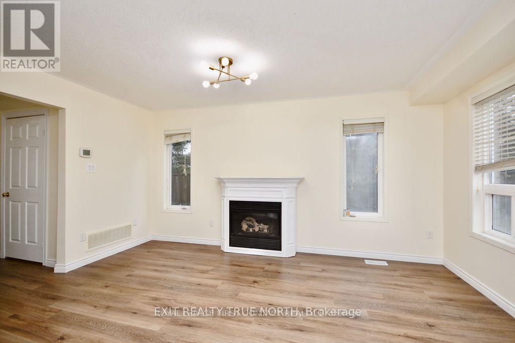 28 Sunset Place, Barrie (Holly), Ontario  L4N 0T7 - Photo 15 - S12766806