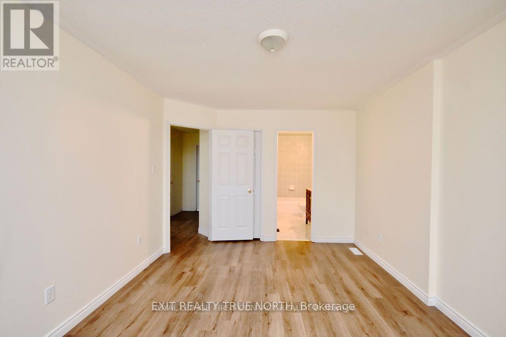 28 Sunset Place, Barrie (Holly), Ontario  L4N 0T7 - Photo 19 - S12766806