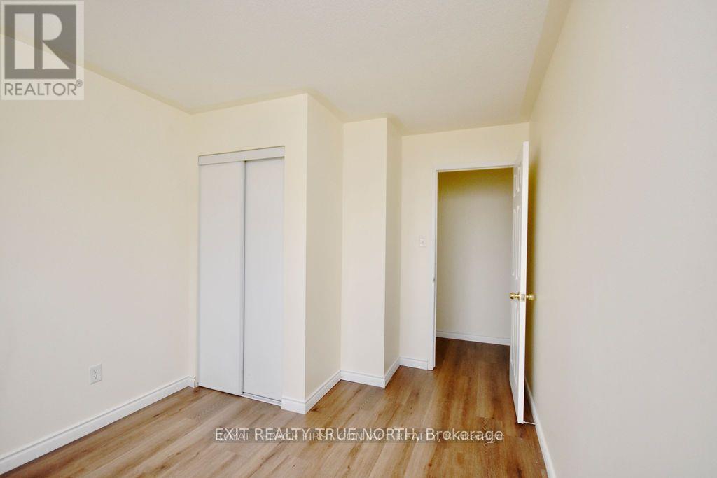 28 Sunset Place, Barrie (Holly), Ontario  L4N 0T7 - Photo 23 - S12766806