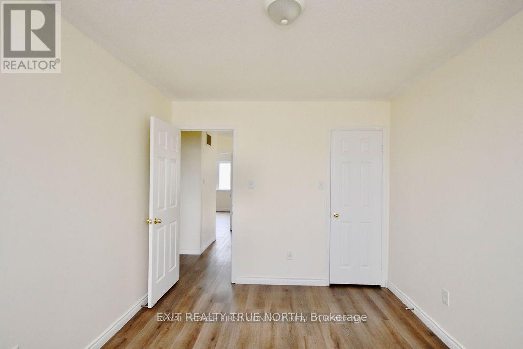 28 Sunset Place, Barrie (Holly), Ontario  L4N 0T7 - Photo 25 - S12766806