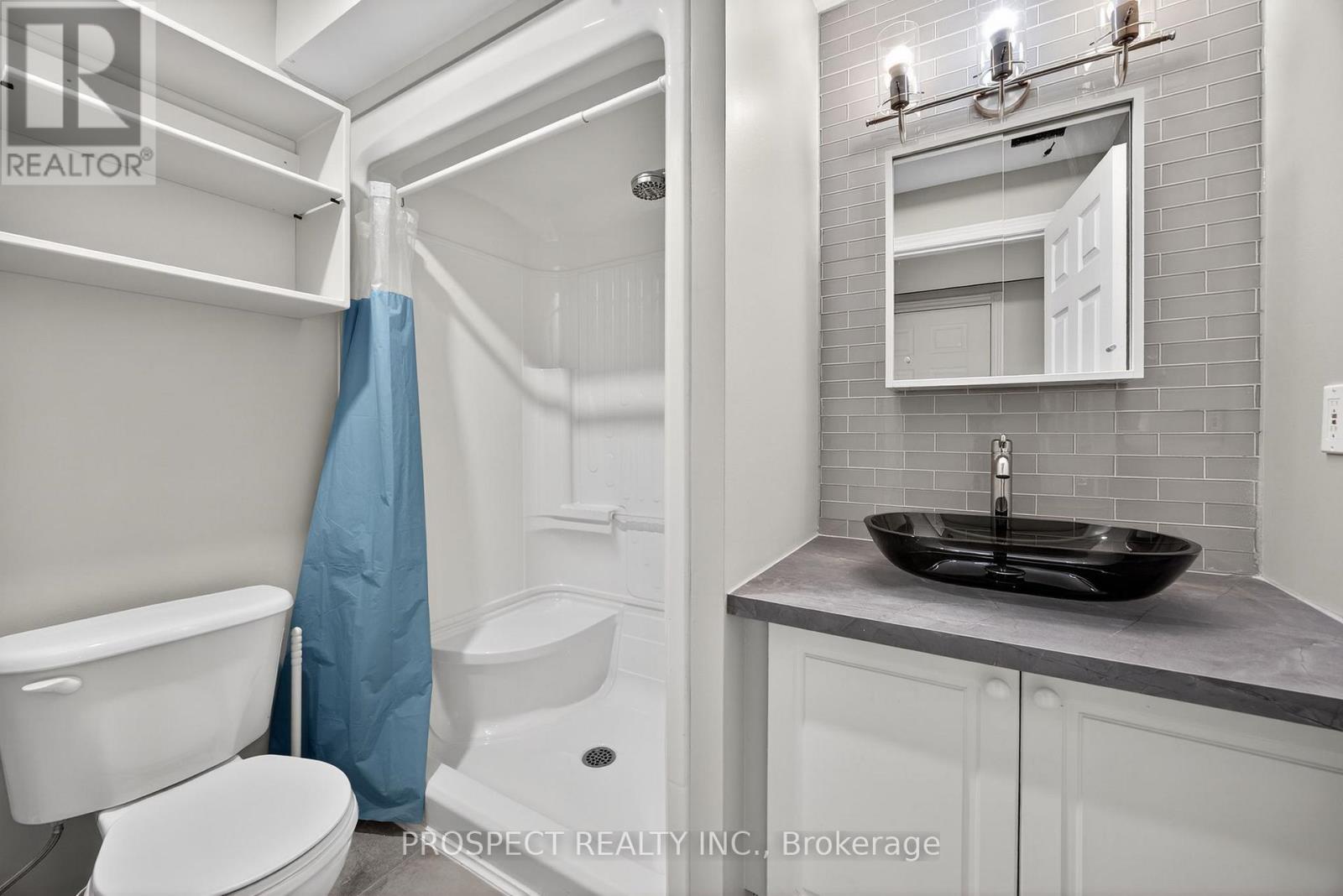 76 Logan Court, Barrie, Ontario  L4N 8G8 - Photo 6 - S12766840