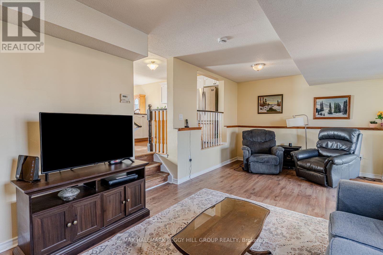 222 Country Lane, Barrie (Painswick South), Ontario  L4N 0W1 - Photo 6 - S12766860