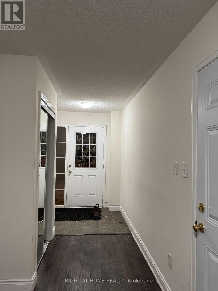 Upper - 11 Etienne Street, Toronto, Ontario  M1L 0A2 - Photo 2 - E12595152
