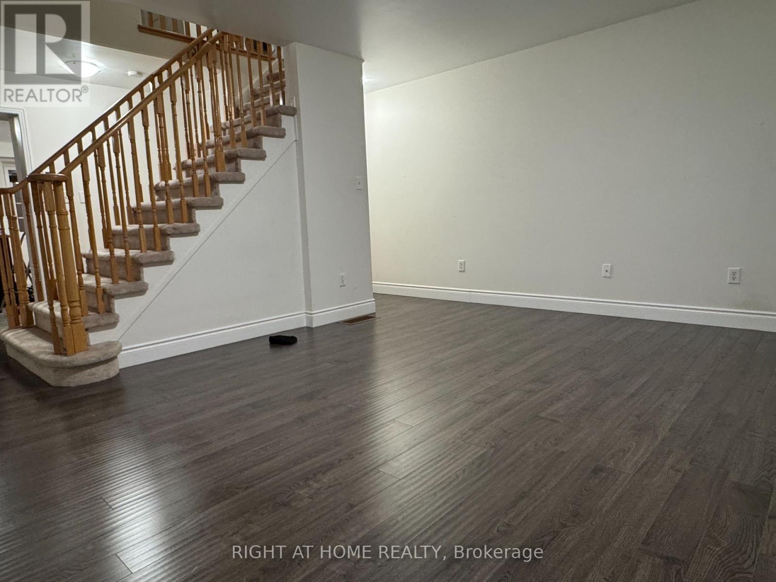 Upper - 11 Etienne Street, Toronto, Ontario  M1L 0A2 - Photo 7 - E12595152