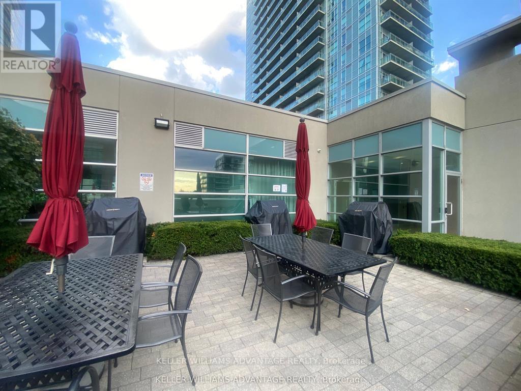 2910 - 155 Legion Road N, Toronto, Ontario  M8Y 0A7 - Photo 39 - W12682300