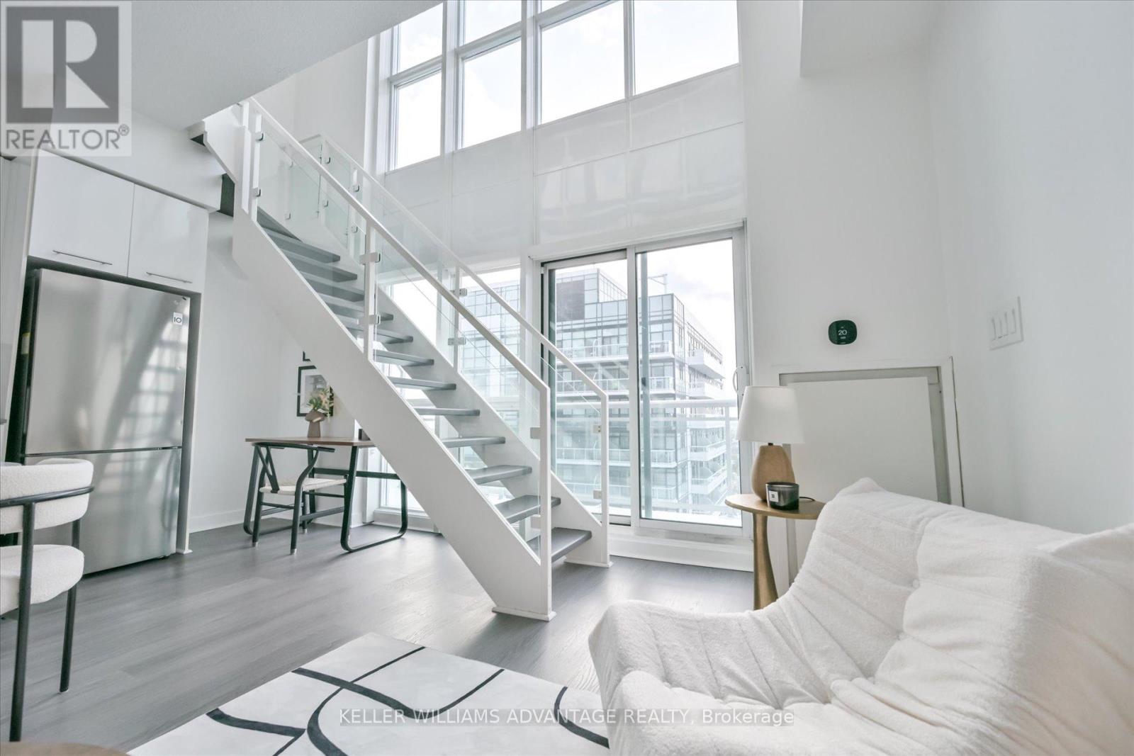 2910 - 155 Legion Road N, Toronto, Ontario  M8Y 0A7 - Photo 16 - W12682300