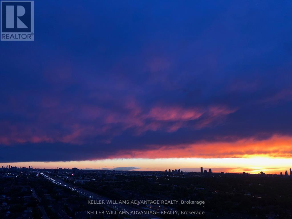 2910 - 155 Legion Road N, Toronto, Ontario  M8Y 0A7 - Photo 37 - W12682300