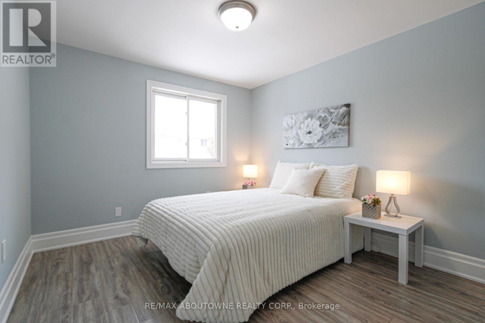 41 - 1532 Lancaster Drive, Oakville, Ontario  L6H 2Z3 - Photo 24 - W12766710