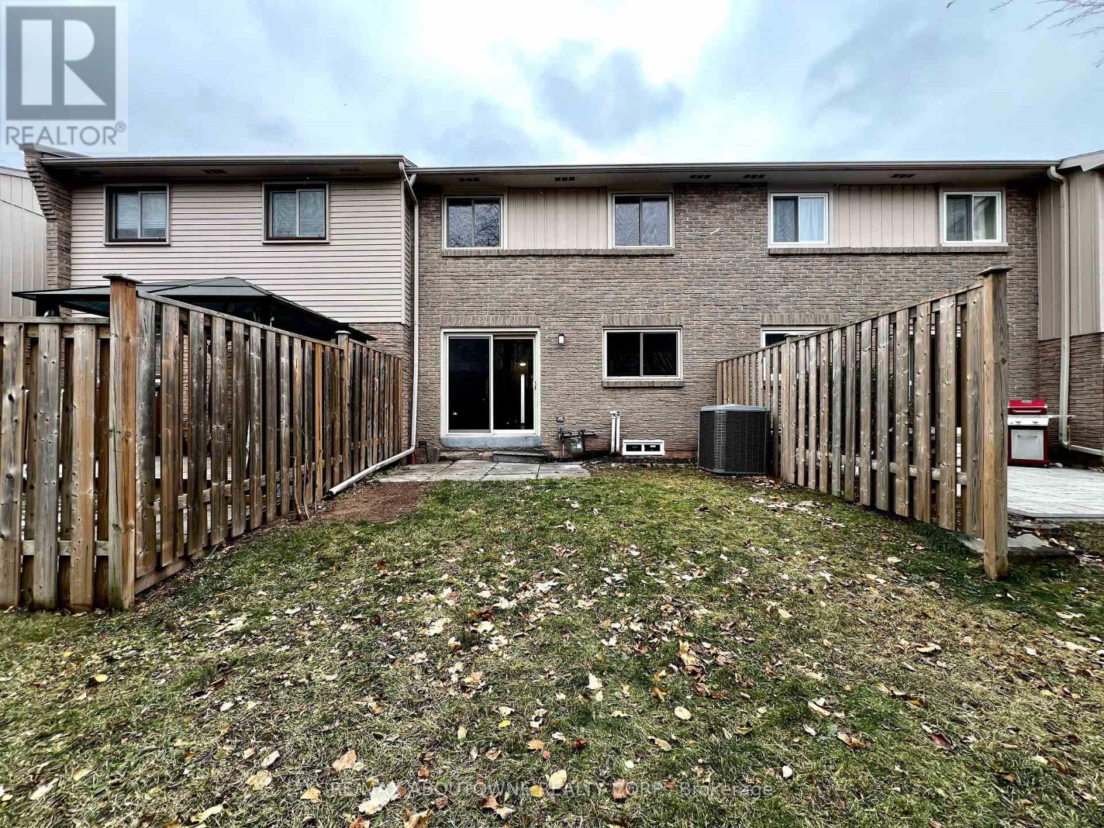 41 - 1532 Lancaster Drive, Oakville, Ontario  L6H 2Z3 - Photo 33 - W12766710