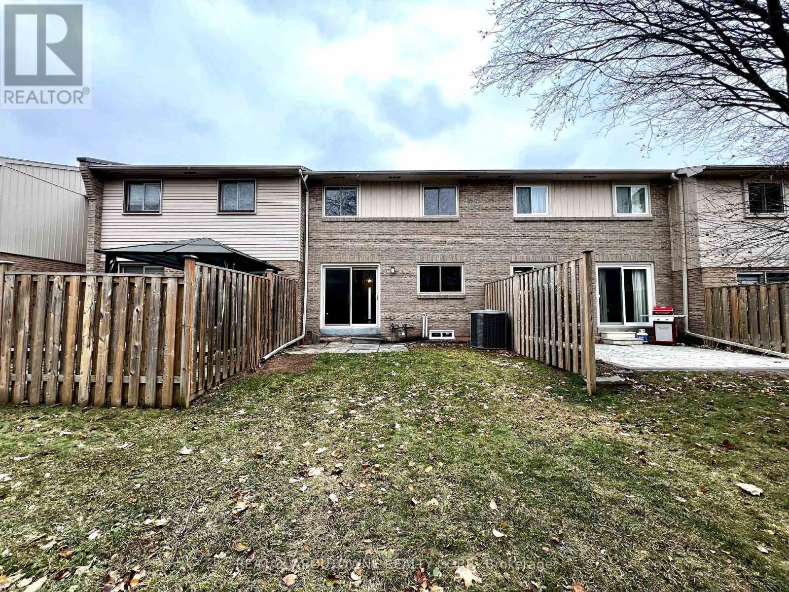 41 - 1532 Lancaster Drive, Oakville, Ontario  L6H 2Z3 - Photo 34 - W12766710