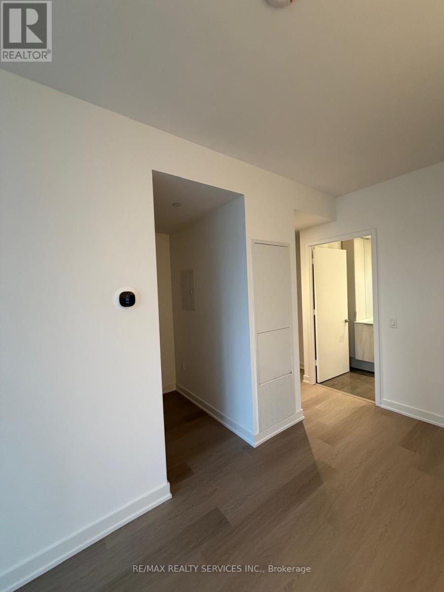 510 - 448 Burnhamthorpe Road W, Mississauga, Ontario  L5B 0R4 - Photo 11 - W12766772