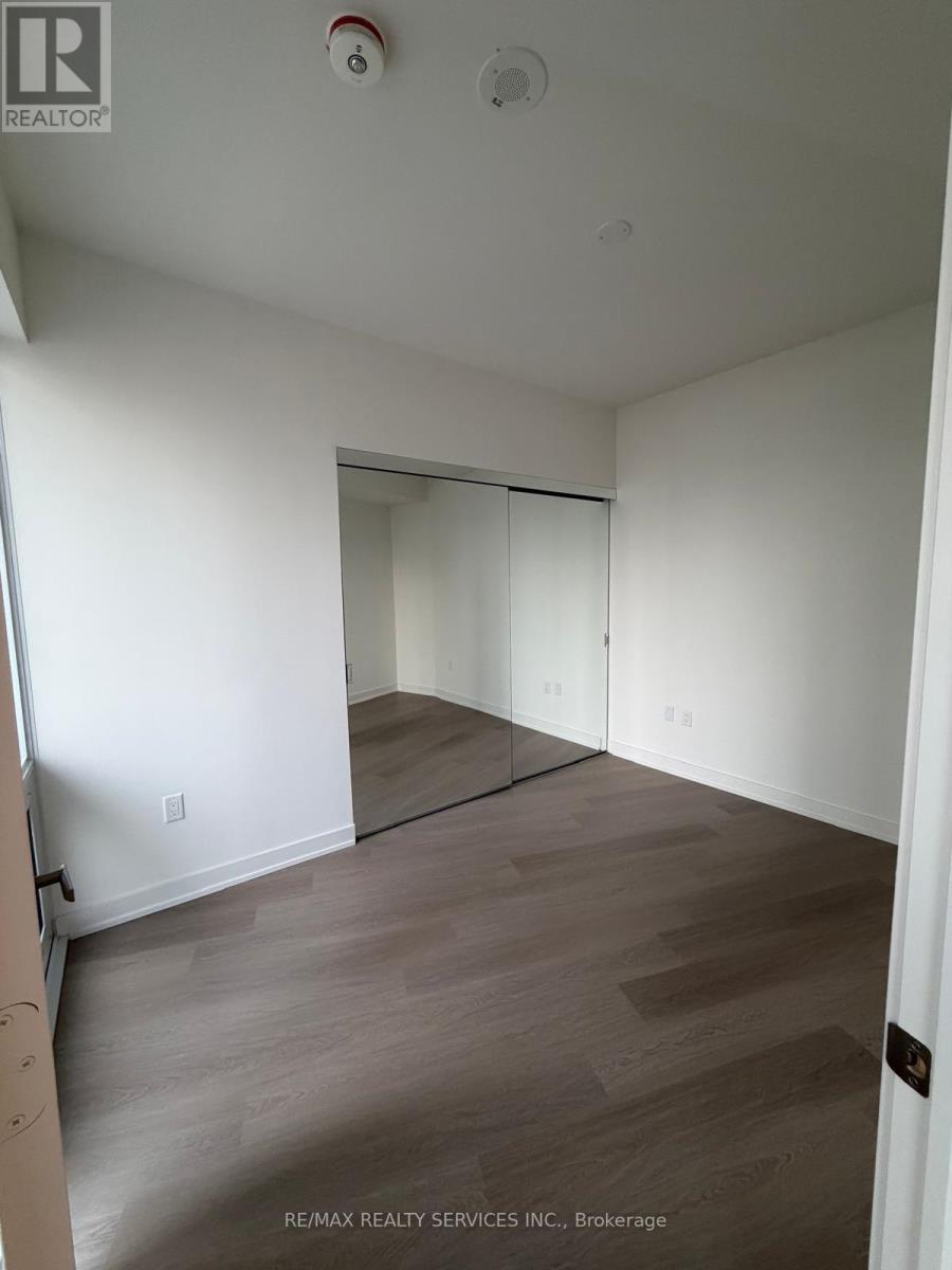 510 - 448 Burnhamthorpe Road W, Mississauga, Ontario  L5B 0R4 - Photo 13 - W12766772