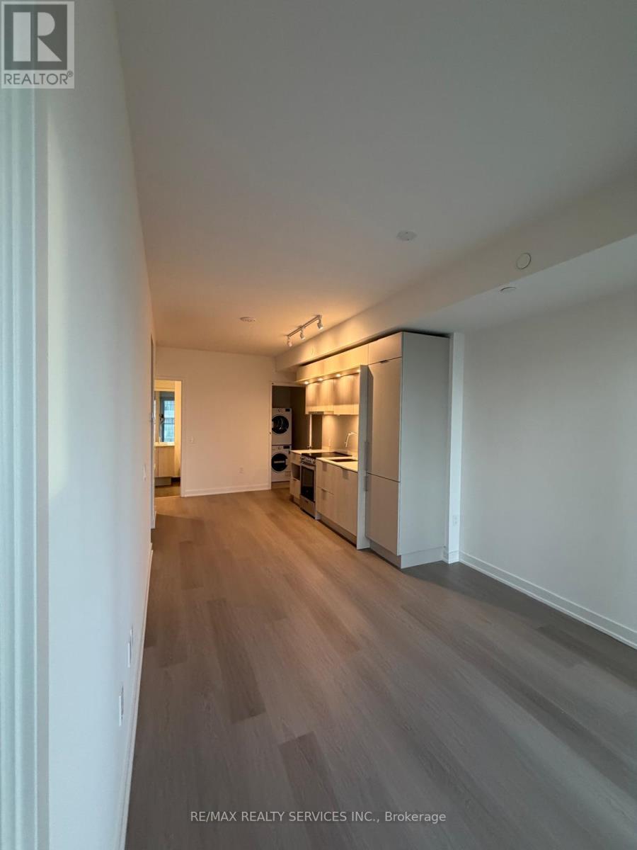 510 - 448 Burnhamthorpe Road W, Mississauga, Ontario  L5B 0R4 - Photo 3 - W12766772