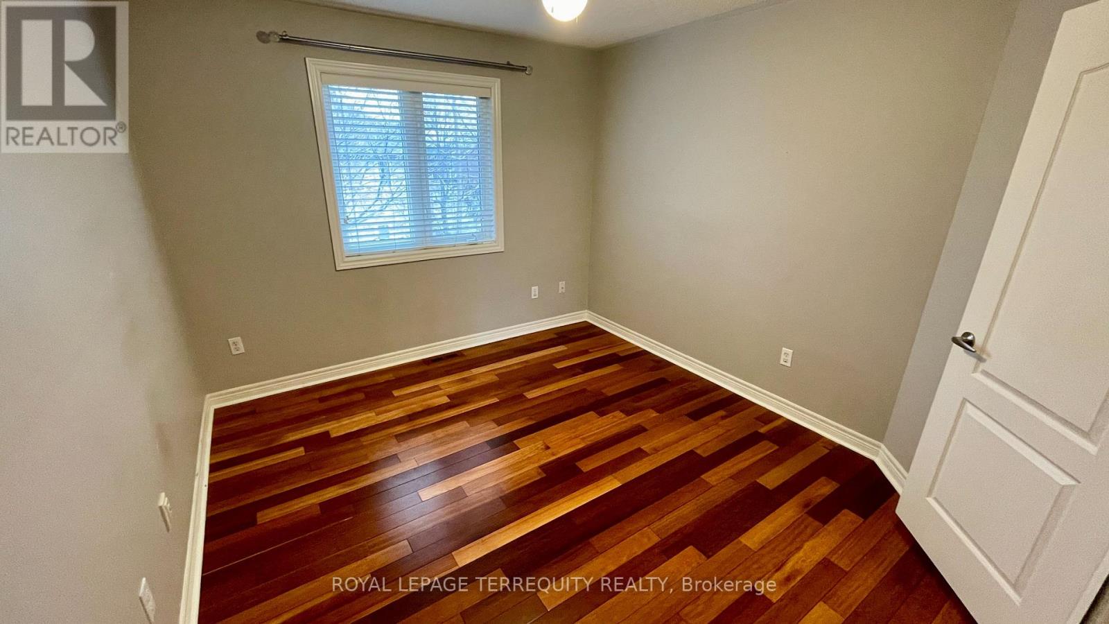 2089 Blackforest Crescent, Oakville, Ontario  L6M 4T5 - Photo 19 - W12766780