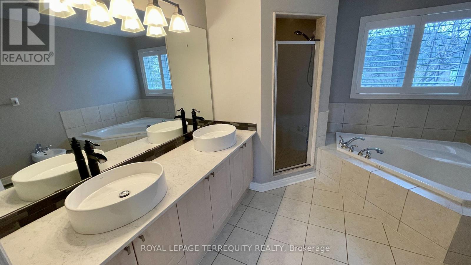 2089 Blackforest Crescent, Oakville, Ontario  L6M 4T5 - Photo 25 - W12766780