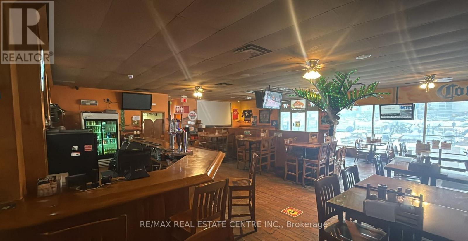 1617 Wilson Avenue, Toronto, Ontario  M3L 1A5 - Photo 5 - W12766782