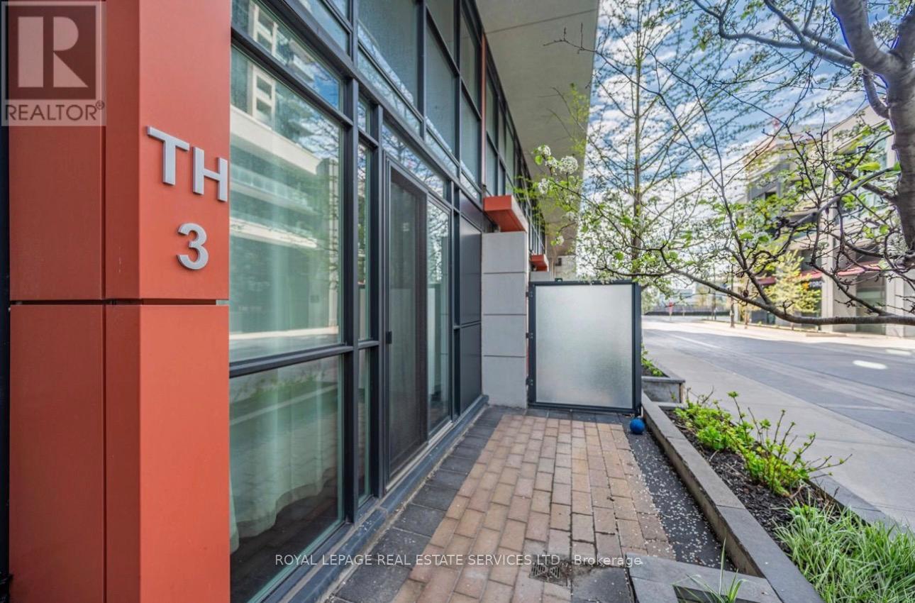 Th3 - 4065 Brickstone Mews Mews, Mississauga, Ontario  L5B 0G3 - Photo 3 - W12766784