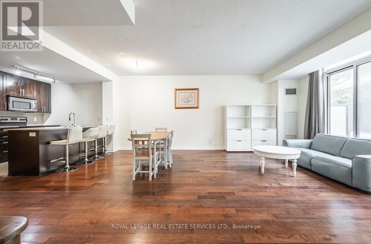 Th3 - 4065 Brickstone Mews Mews, Mississauga, Ontario  L5B 0G3 - Photo 7 - W12766784