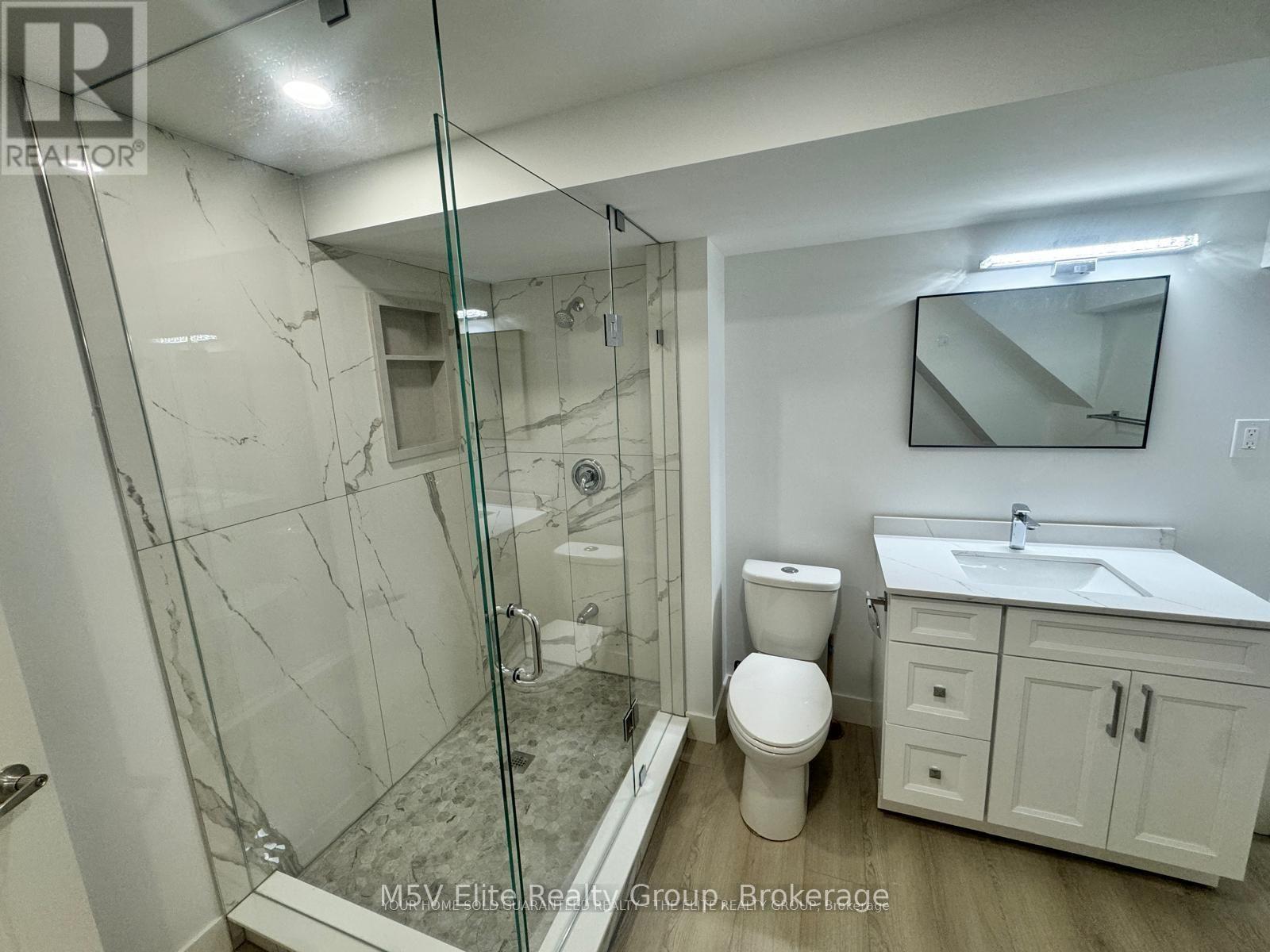 Lower - 3276 Victory Crescent, Mississauga, Ontario  L4T 1L9 - Photo 6 - W12766822