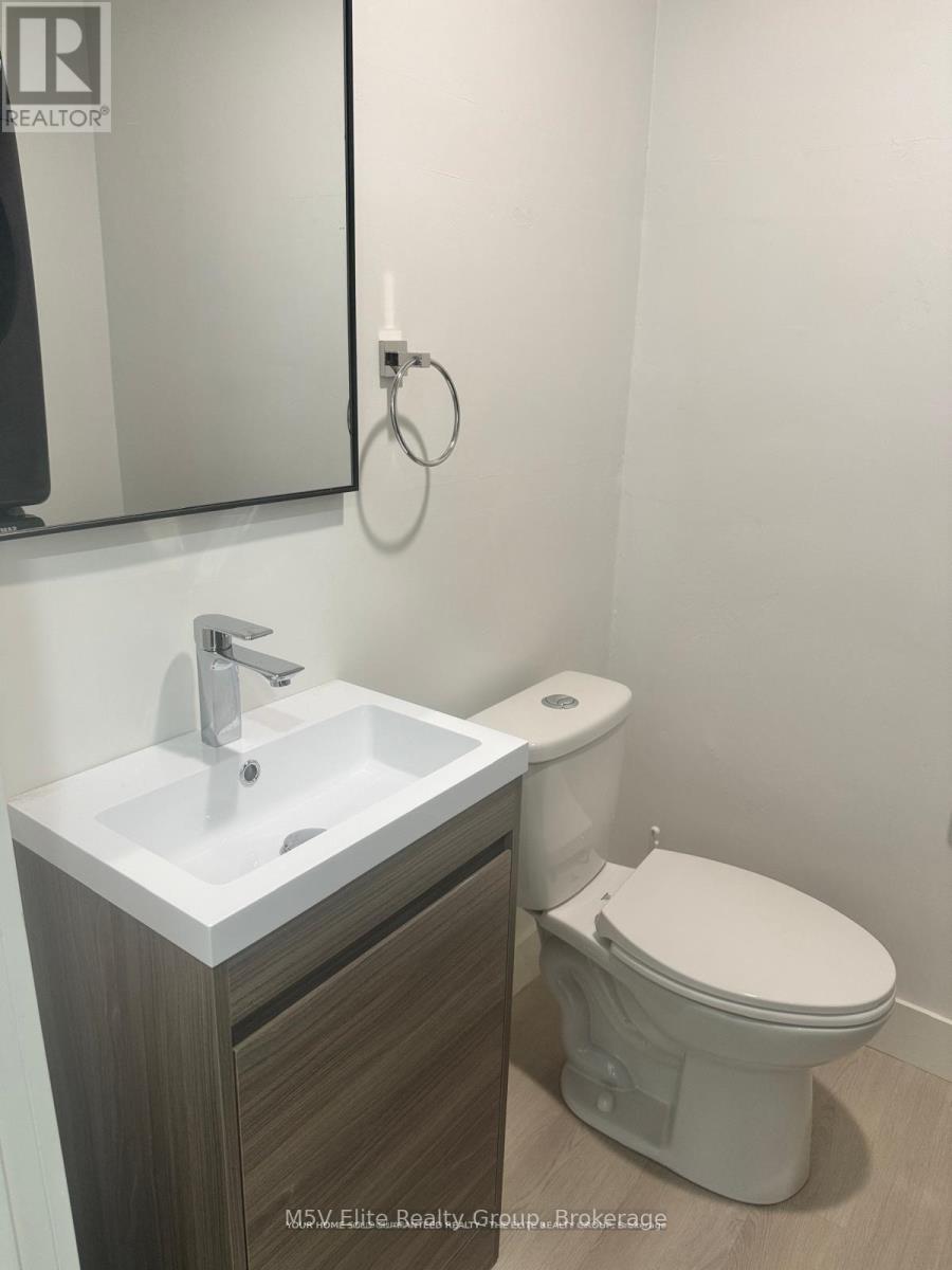 Main - 3276 Victory Crescent, Mississauga, Ontario  L4T 1L9 - Photo 8 - W12766826