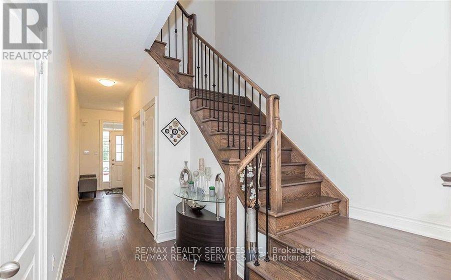 Upper - 16 Lady Evelyn Crescent, Brampton, Ontario  L6Y 6C7 - Photo 13 - W12766830