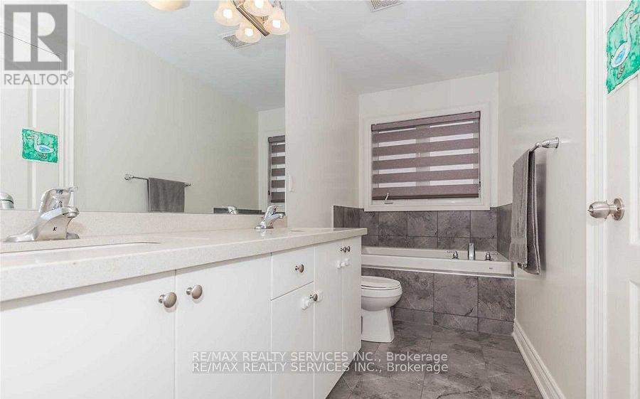 Upper - 16 Lady Evelyn Crescent, Brampton, Ontario  L6Y 6C7 - Photo 15 - W12766830