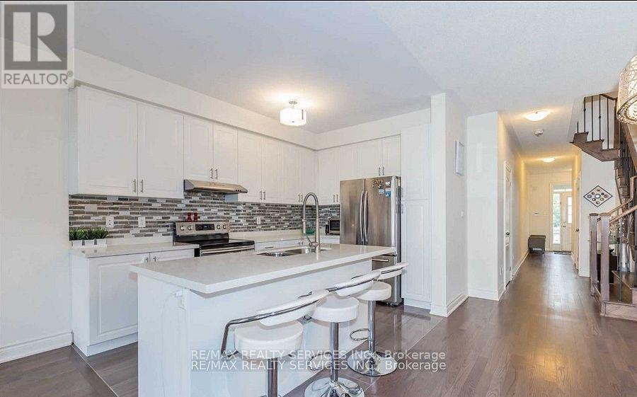 Upper - 16 Lady Evelyn Crescent, Brampton, Ontario  L6Y 6C7 - Photo 9 - W12766830