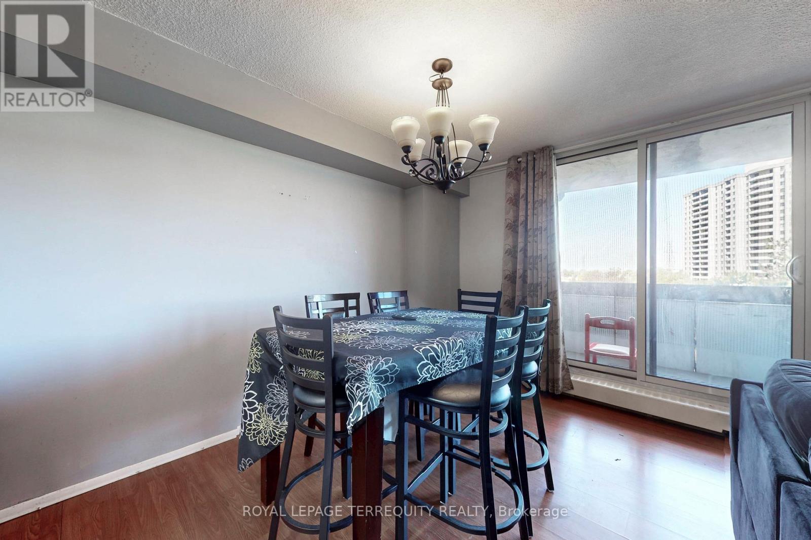 410 - 5 San Romano Way, Toronto, Ontario  M3N 2Y4 - Photo 8 - W12766836