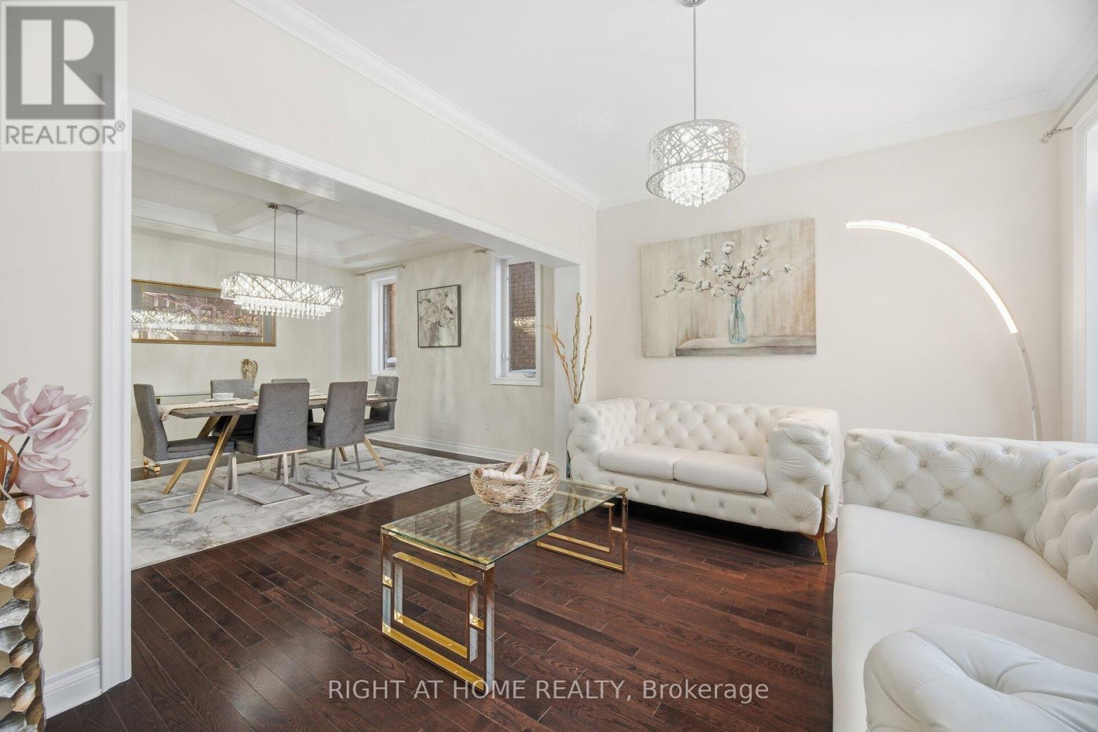 48 Cannington Crescent, Brampton, Ontario  L6X 2Y4 - Photo 10 - W12766844