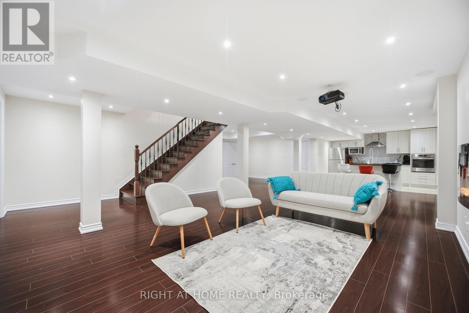 48 Cannington Crescent, Brampton, Ontario  L6X 2Y4 - Photo 38 - W12766844